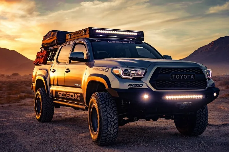 ジグソーパズルのヒント:Scosche Toyota Tacoma