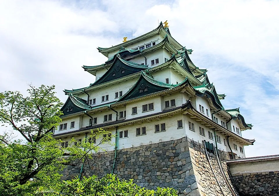 ジグソーパズルのヒント：名古屋城