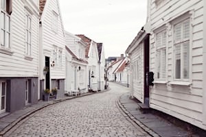 Free Online Jigsaw Puzzle:Cobblestone Streets