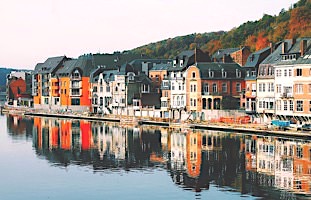 Free Online Jigsaw Puzzle:Riverside in Belgium
