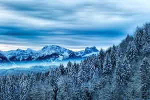 無料ジグソーパズルゲーム「雪山（ドイツ-アルゴイ地方）」